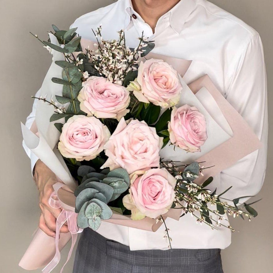 Fresh Beautiful Roses Bouquet Under 60 in Singapore