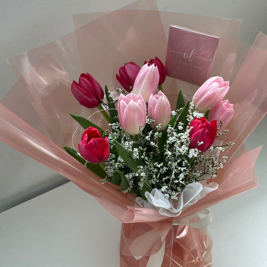Our Tulips Bouquet is Available in Singapore, SG and is a great gift suitable as a Proposal, Anniversary, Monthsary, Wedding, International Women Day, Congratulatory, Mother's Day, Birthday, Celebrations, Valentine's Day Bouquet or Flower. We have various color such as Pink, Red, Yellow, Purple. Orange and white Tulips