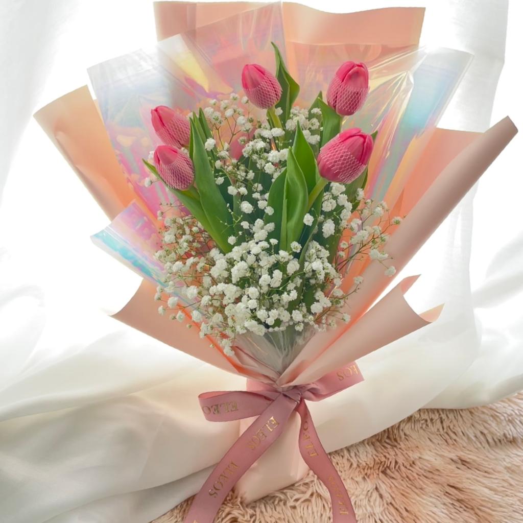 Unique and Beautiful Fresh Tulips with Baby Breath Under $80 in Singapore with free delivery